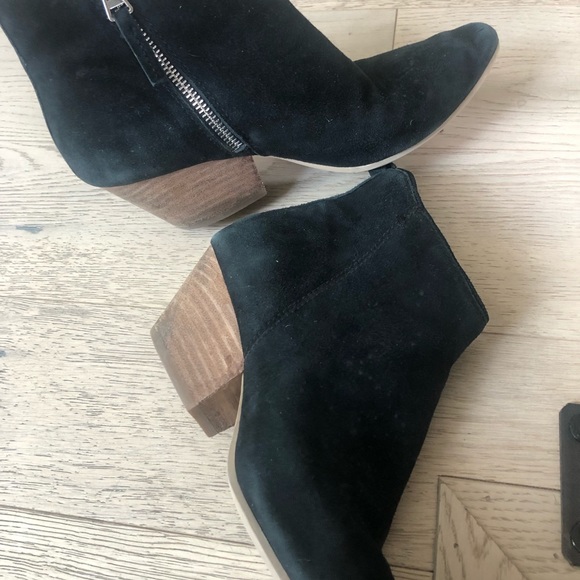 Dolce Vita Suede Ankle Booties - Picture 2 of 7